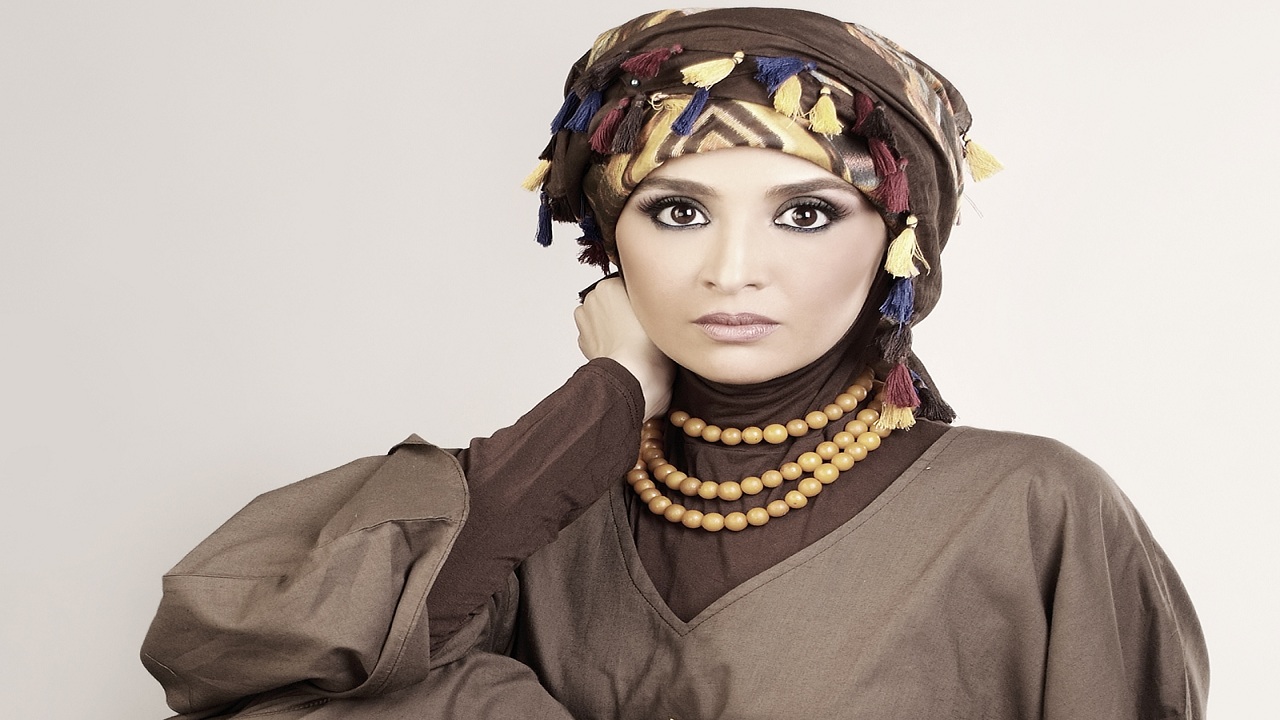 حنان ترك – قصة حياة الممثلة التي تابعت التمثيل بالحجاب حنان ترك – قصة حياة الممثلة التي تابعت التمثيل بالحجاب