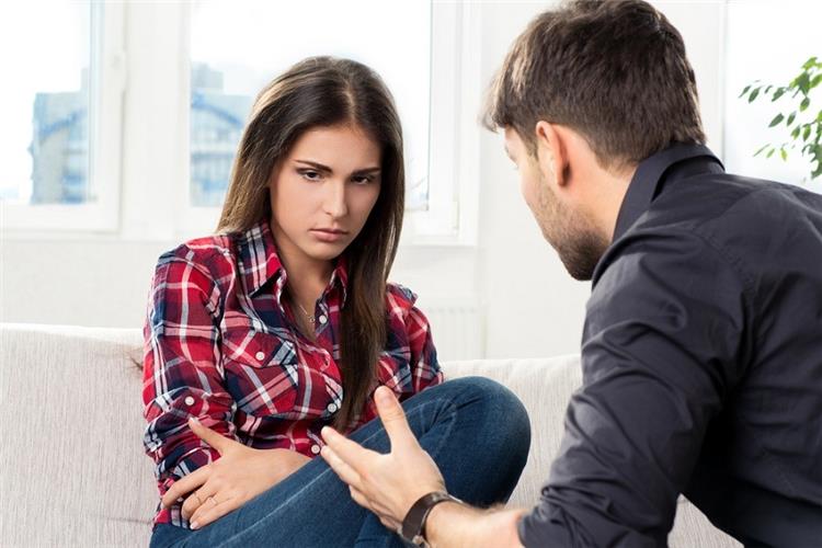 20 طريقة للتعامل مع الزوج الشكاك والأناني والبخيل